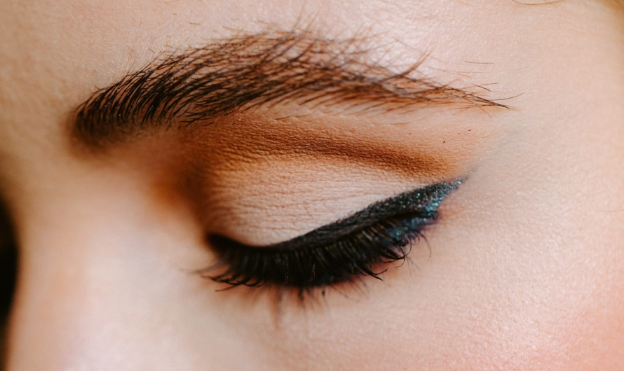 How to Make Your Makeup Last All Day Long